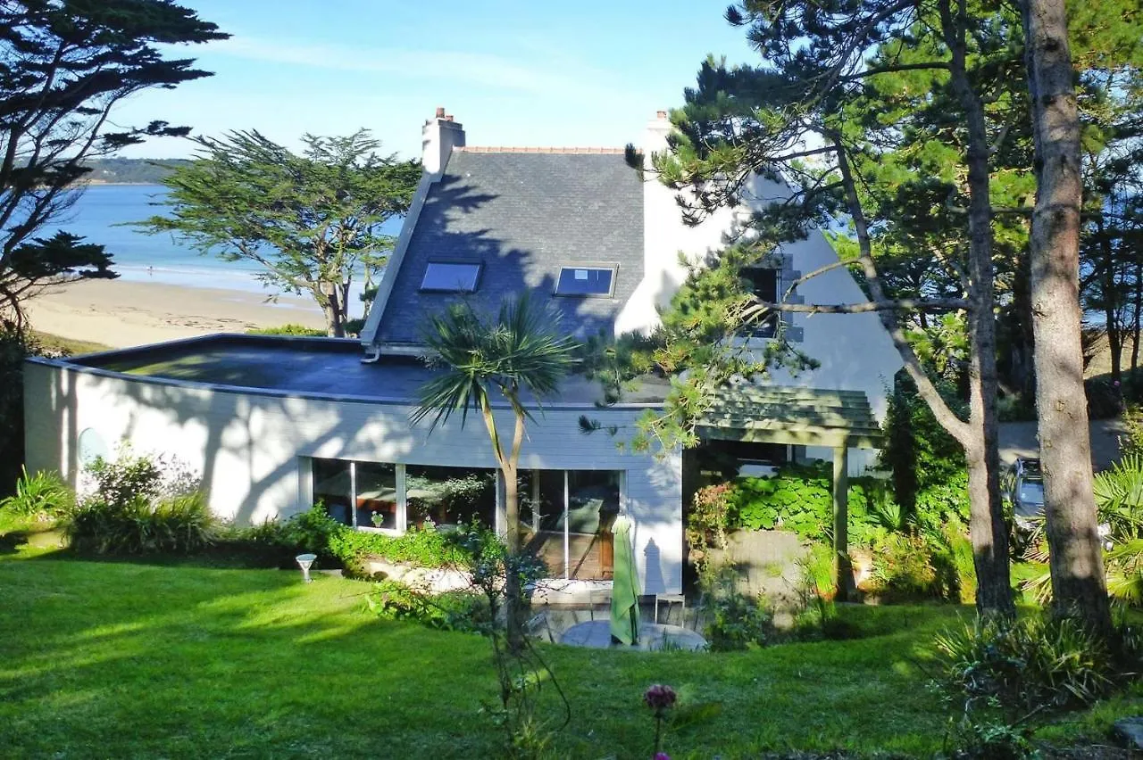 Beautiful 4 Family Villa Overlooking The Beach Locquirec 0*,  France