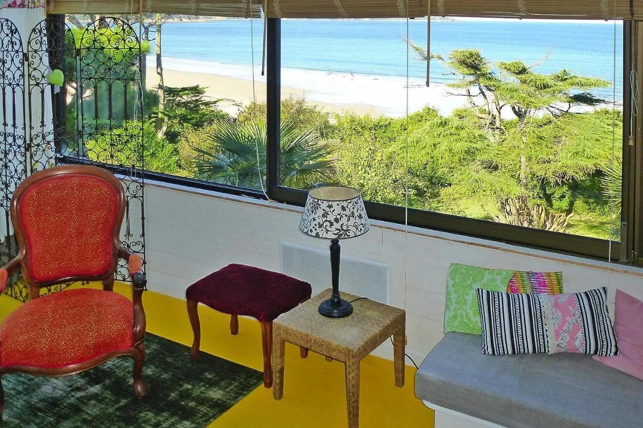 Beautiful 4 Family Villa Overlooking The Beach Locquirec Holiday home