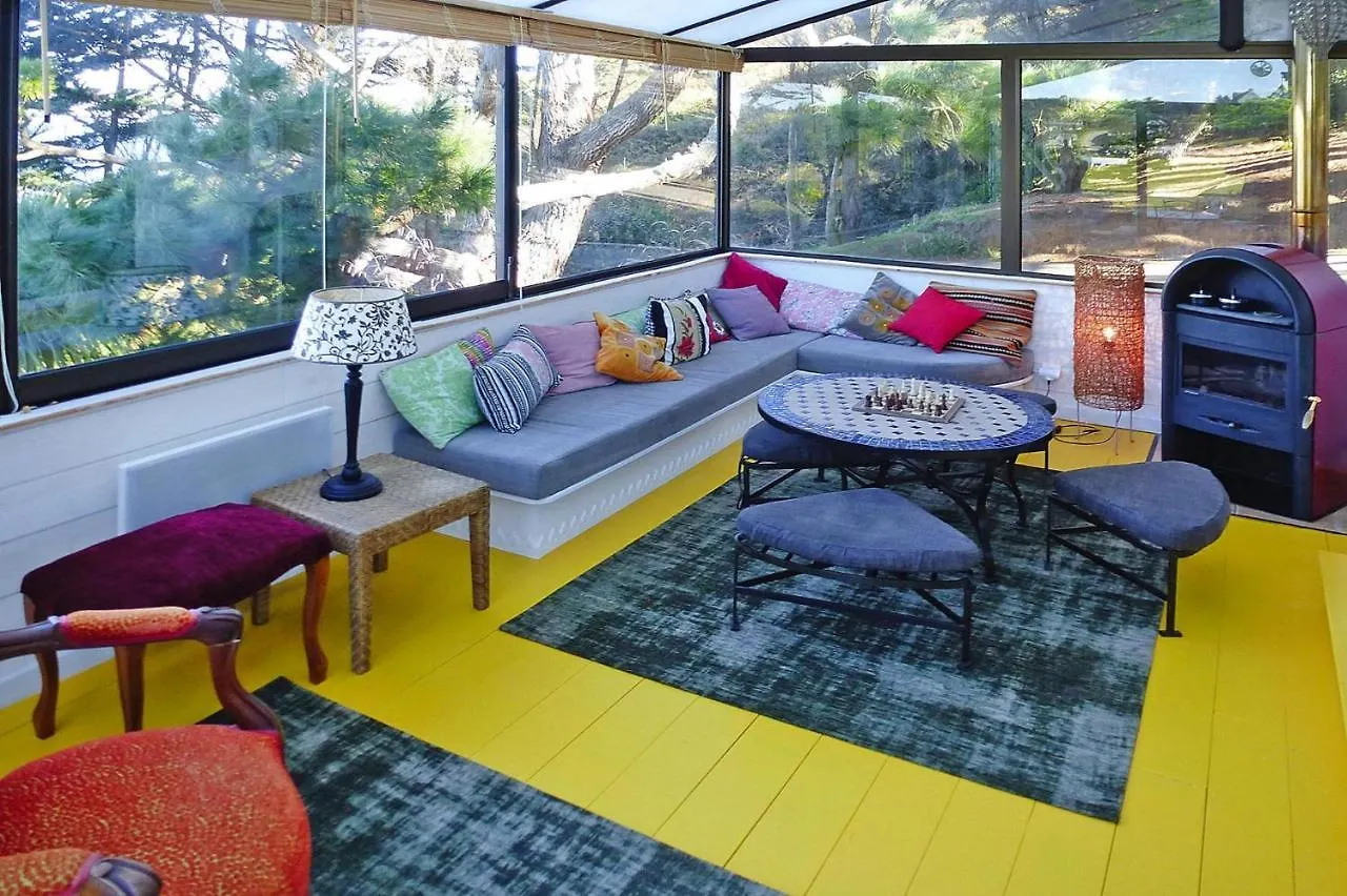 Beautiful 4 Family Villa Overlooking The Beach Locquirec
