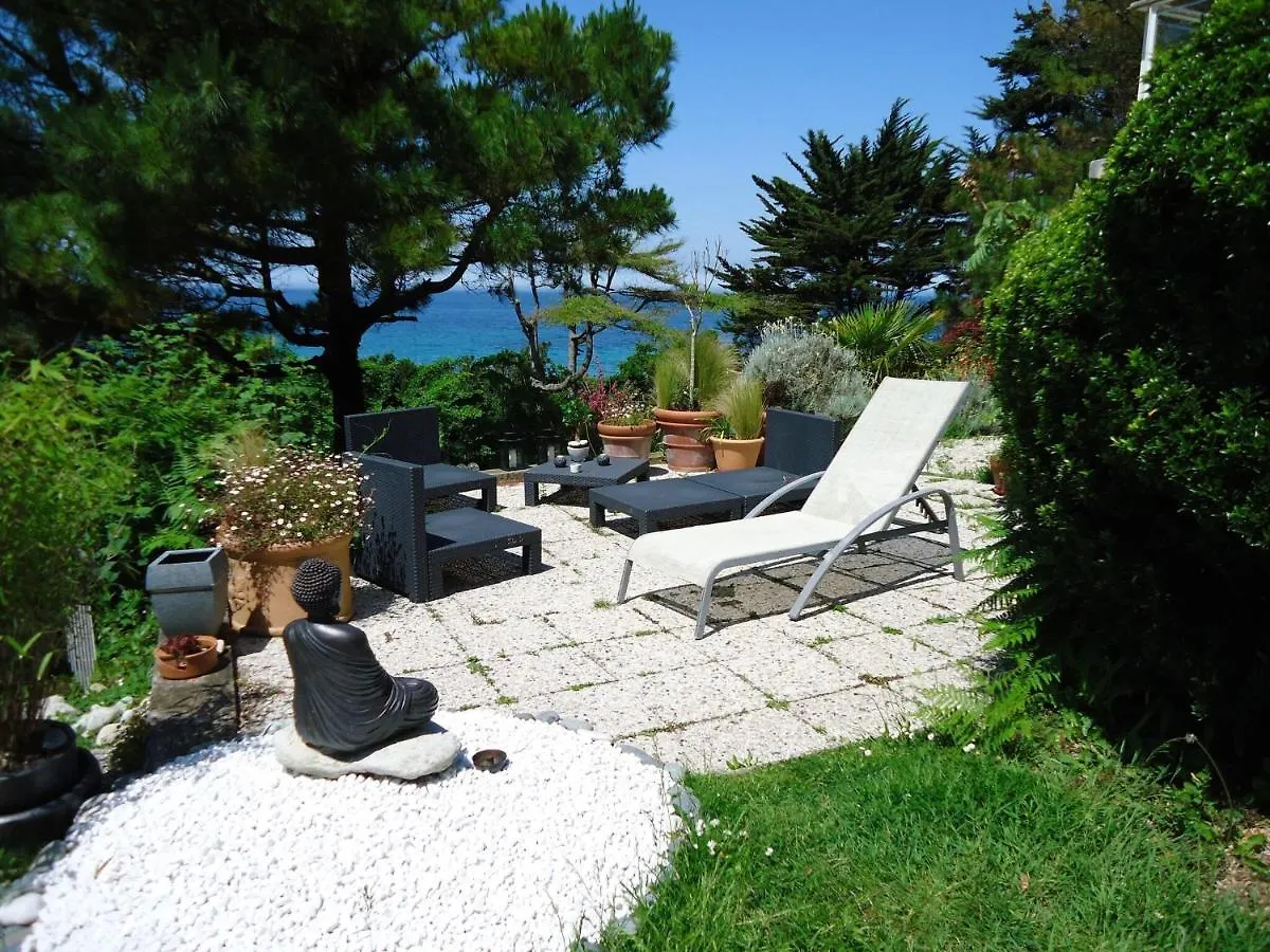 Сasa de vacaciones Beautiful 4 Family Villa Overlooking The Beach Locquirec